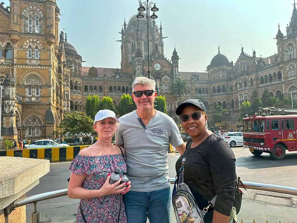 Read more about the article Top 10 Things to Do in Mumbai as a Tourist