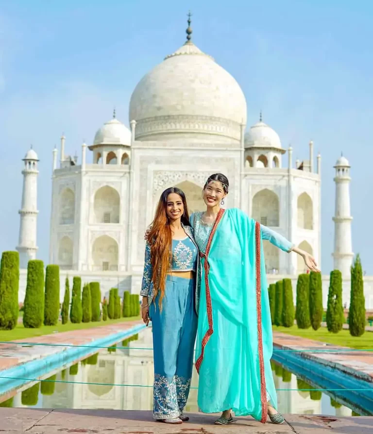 Read more about the article Exploring Mumbai and Beyond: Your Ultimate Guide to Experiential Tours in India