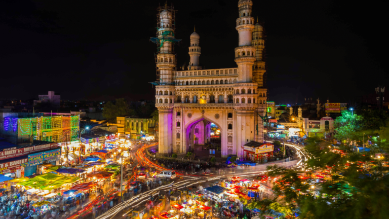 Read more about the article Night Markets and Evening Experiences in India: Where to Go After Dark