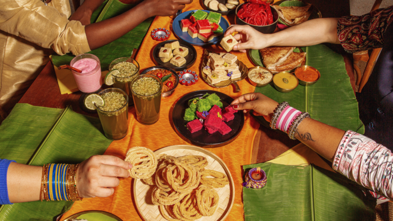 Read more about the article India for the Foodie Traveler: Must-Try Regional Dishes and Culinary Trails