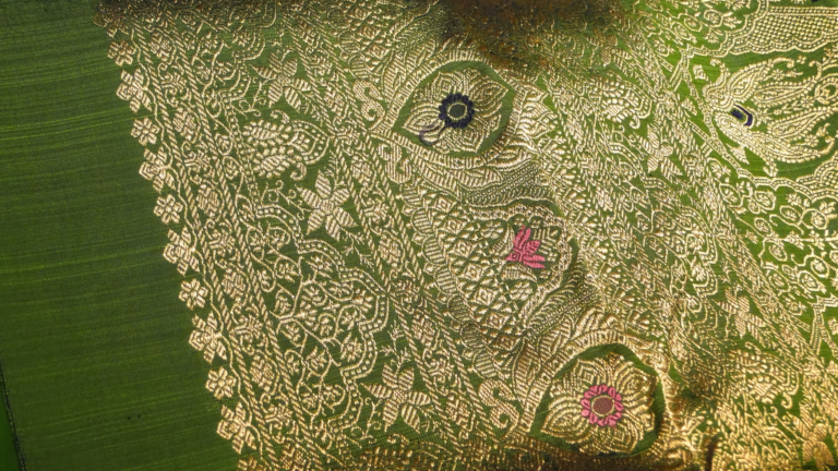Read more about the article India’s Silk Route: Exploring the Heritage of Indian Textiles and Craftsmanship